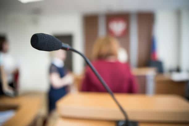 Gooseneck mic in court